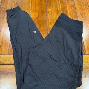Lululemon Dance Studio Mid Rise Jogger 28”